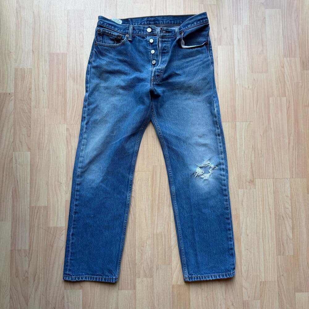 Levi's 501 Original Fit Button Fly Distressed Denim Jeans Size 34x32